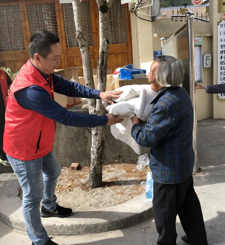 精品无码一区二区久久